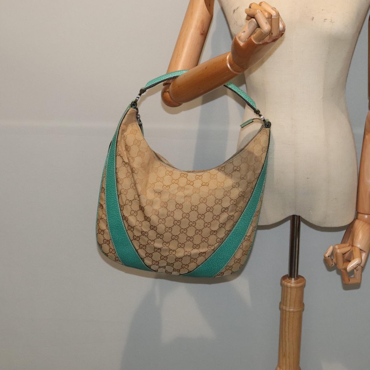 GUCCI GG Canvas Shoulder Bag Beige Silver 124357 88168