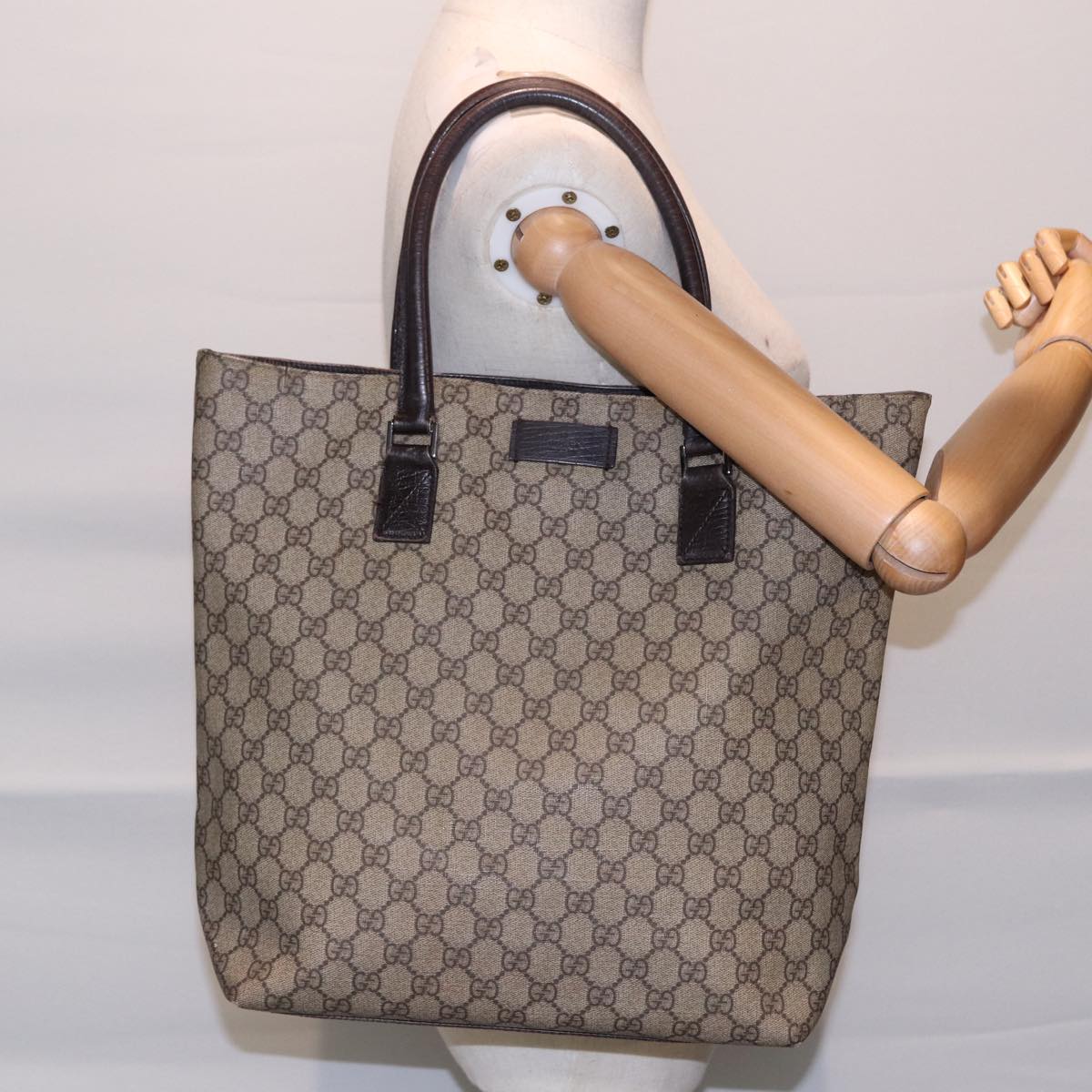 GUCCI GG Supreme Tote Bag Beige Silver 131220 88784