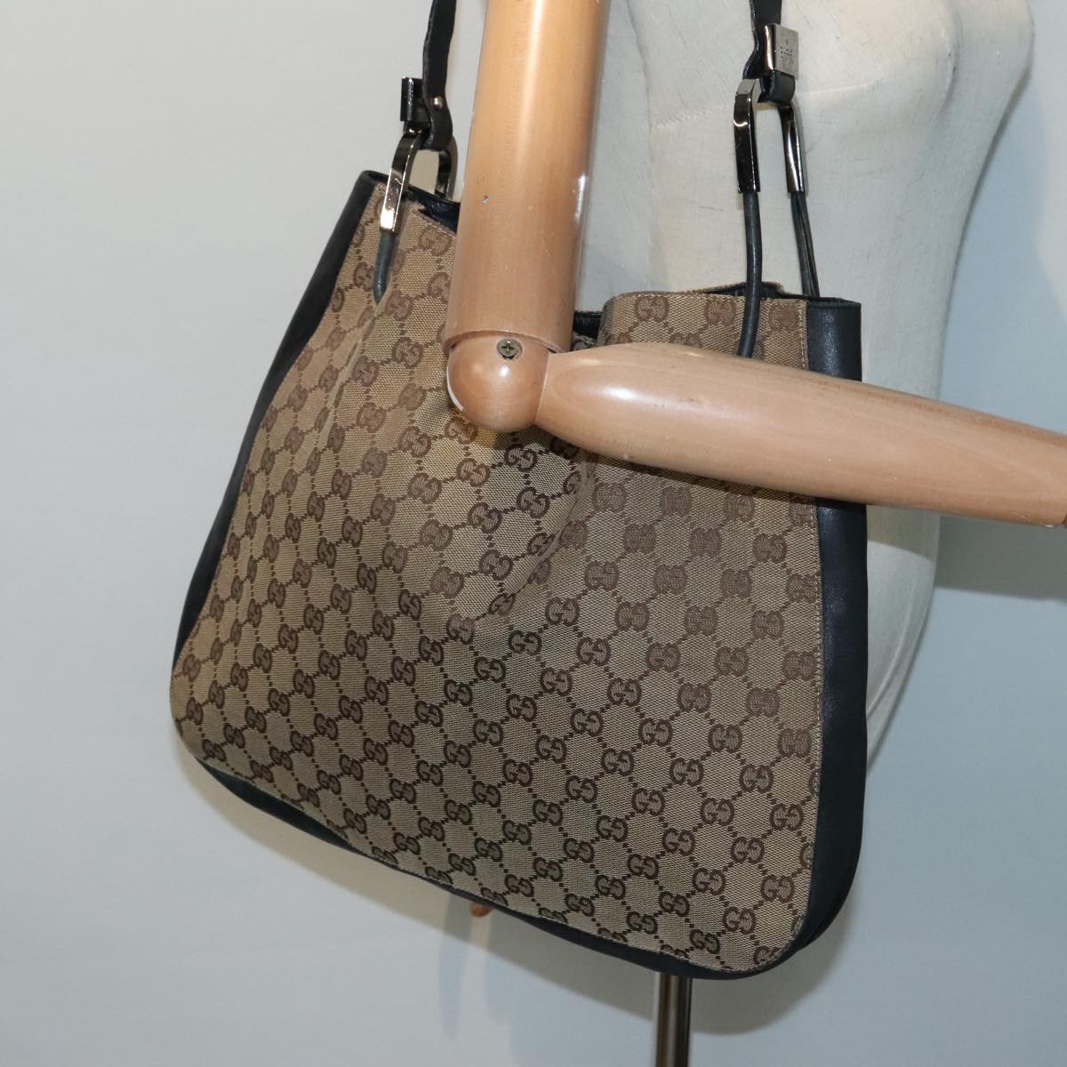 GUCCI GG Canvas Shoulder Bag Beige Black Silver 001 3746 002058 89714