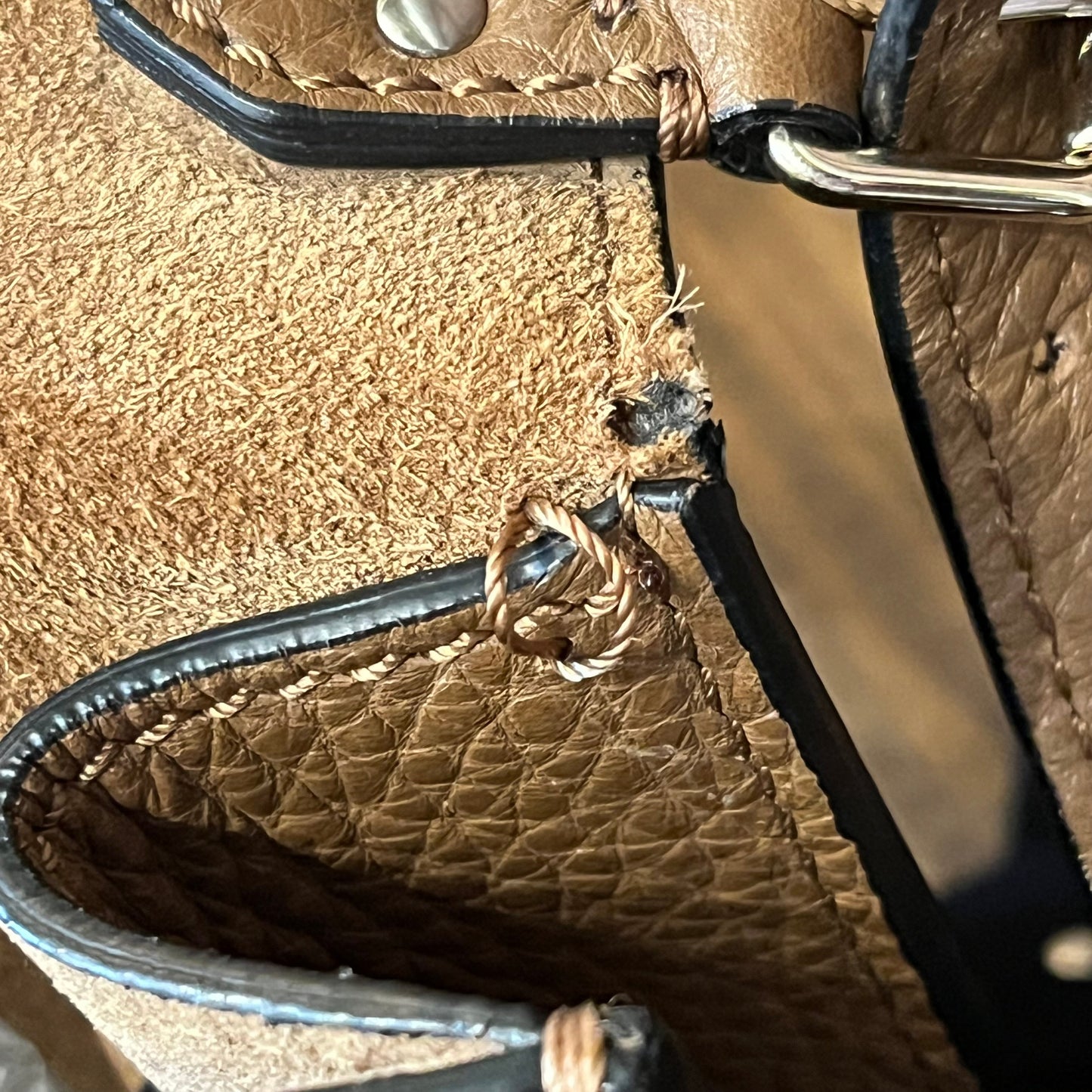 VALENTINO Band Rockstud Grained Calfskin Crossbody Bag ADI1194