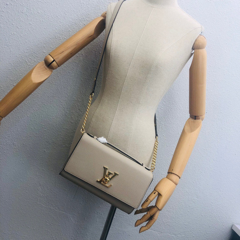 LOV2 Bags - Luxurious Bags 1698