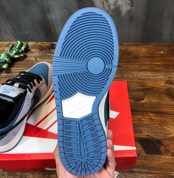 SAMC - NKE Shoes - 1715