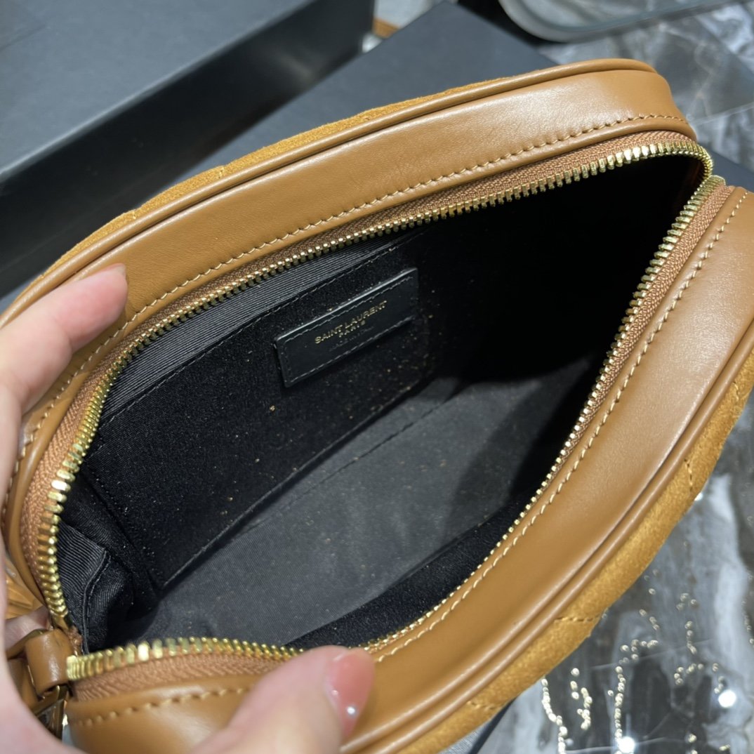 GLAMI Lou Camera Bag Brown With Gold Toned Hardware For Women 9in/23cm YSL 6125441S7R77761