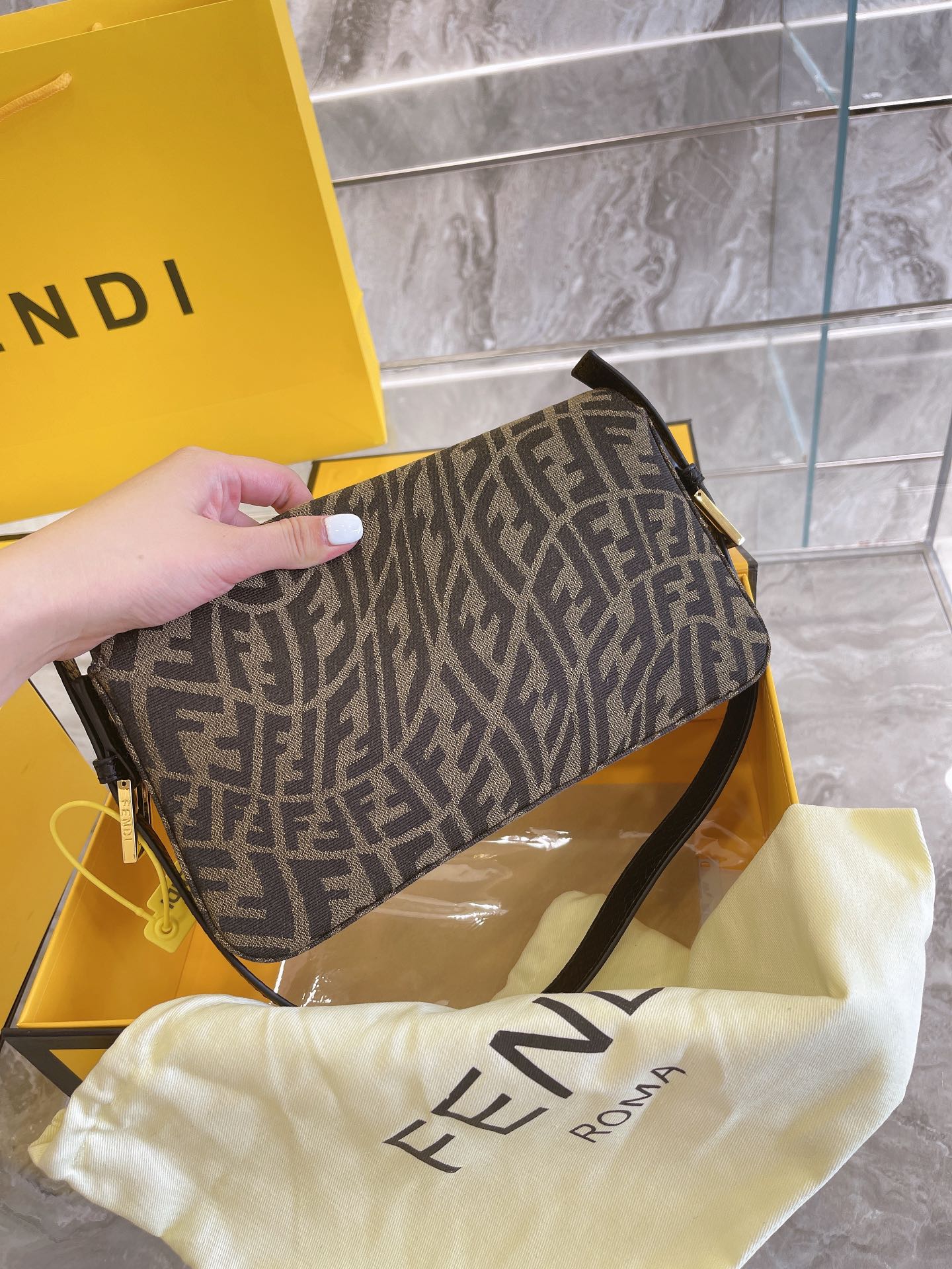 EN - New Arrival Bags FEI 210