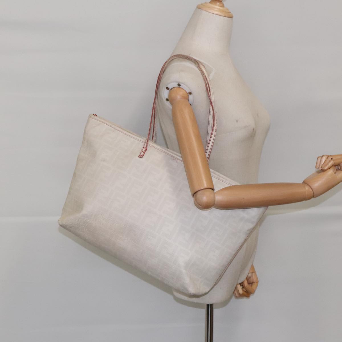 FENDI Zucca Canvas Tote Bag White 94234