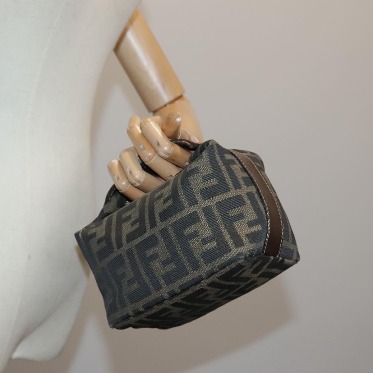 FENDI Zucca Canvas Vanity Hand Bag Brown 95992