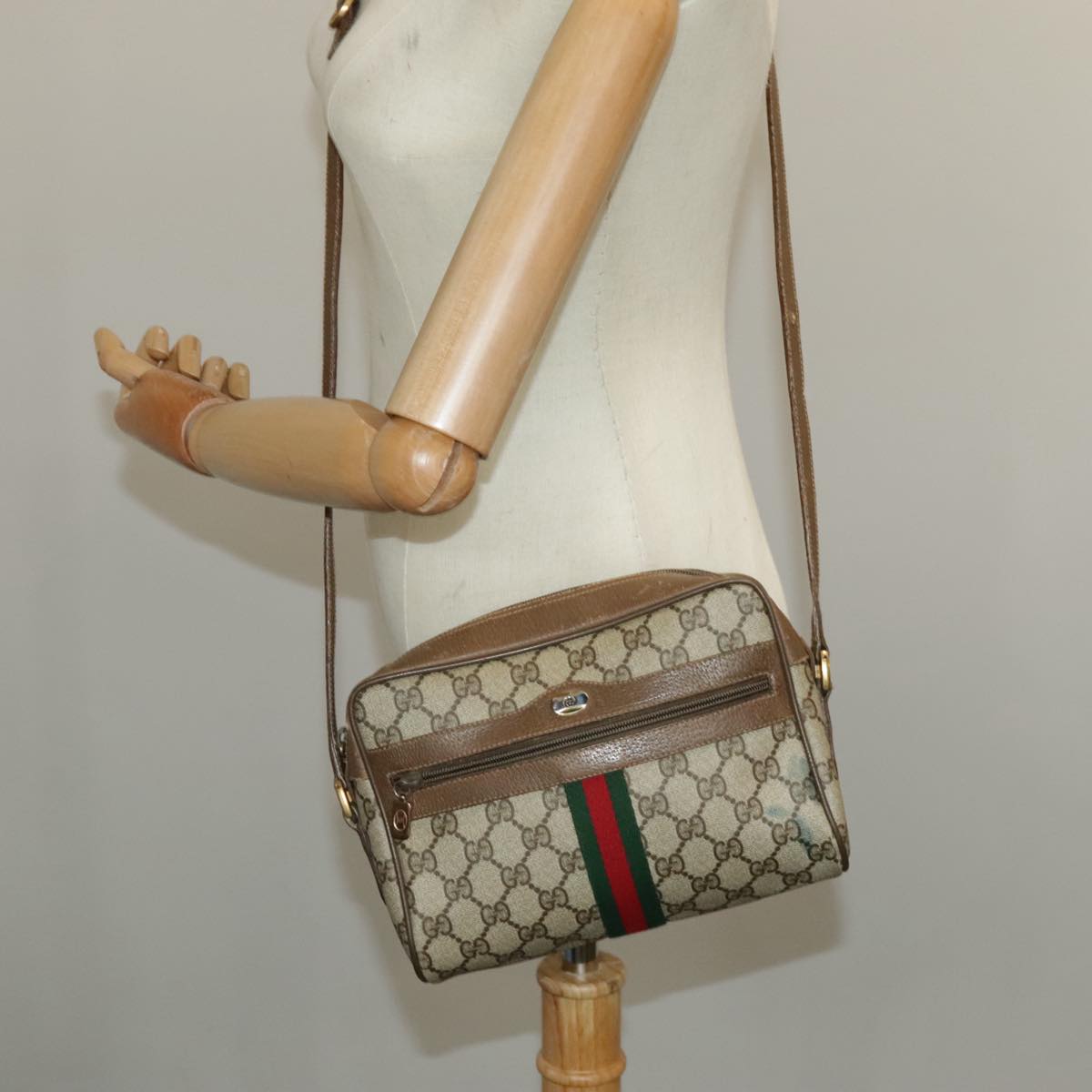 GUCCI GG Supreme Web Sherry Line Shoulder Bag PVC Beige 98 02 004 98076