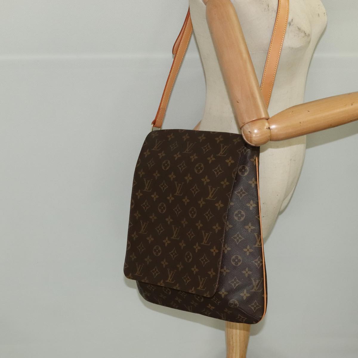 LOUIS VUITTON Monogram Musette Shoulder Bag M51256 LV 98170SA