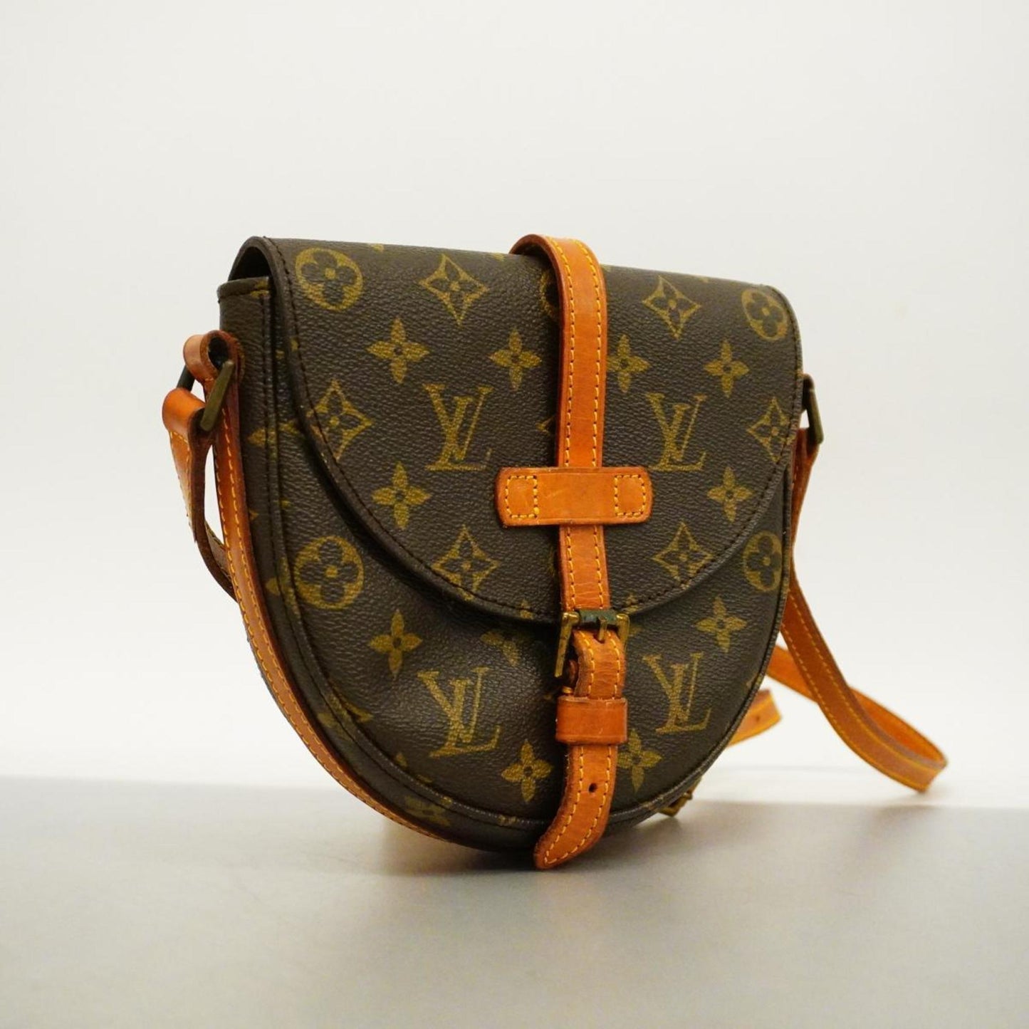 Louis Vuitton Chantilly Canvas Shoulder Bag ()