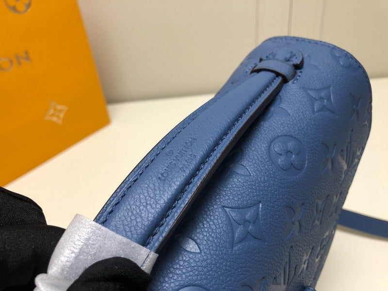 LOV2 Bags - Luxurious Bags 2072