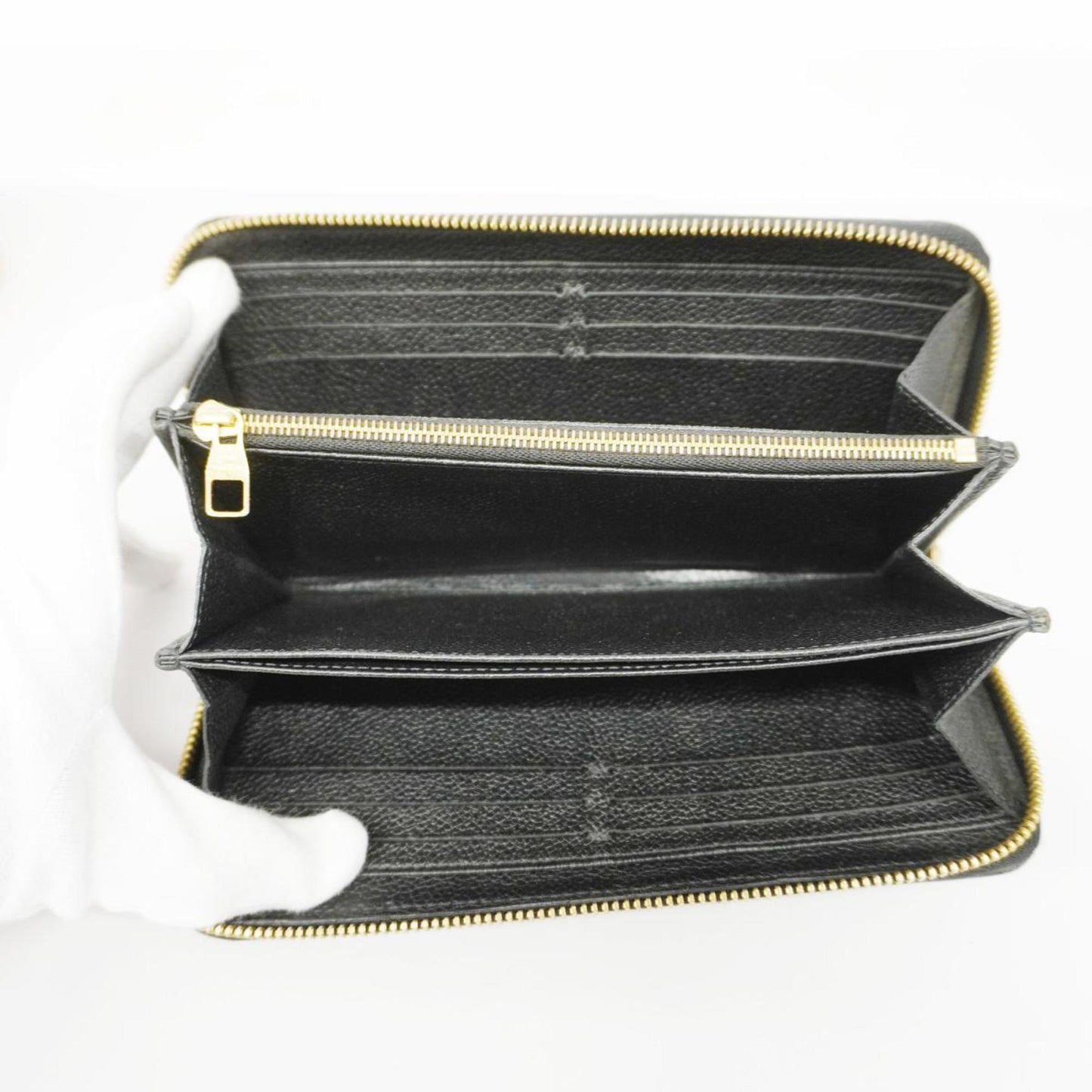 Louis Vuitton Zippy Wallet Leather Wallet ()