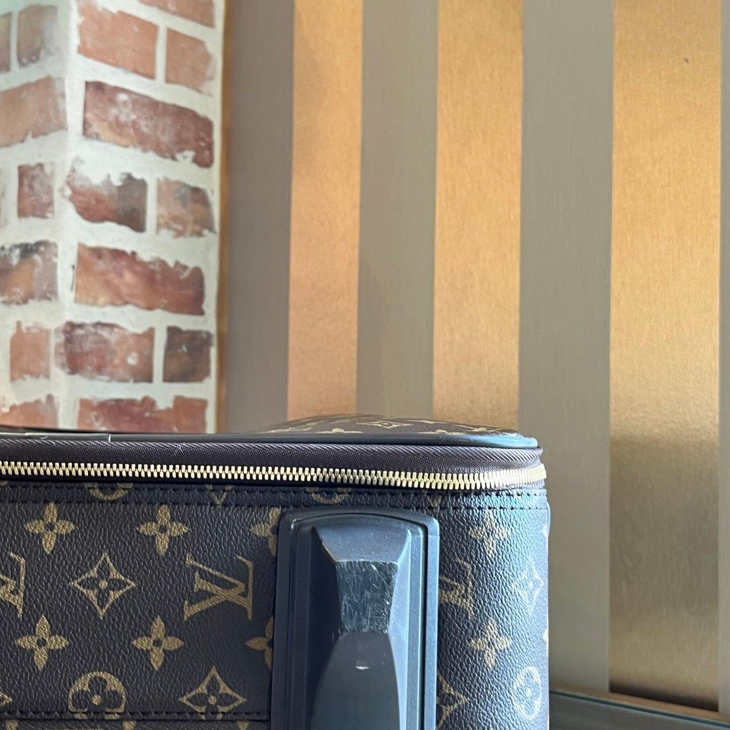 LOUIS VUITTON Pegase 60 Monogram Canvas Rolling Luggage