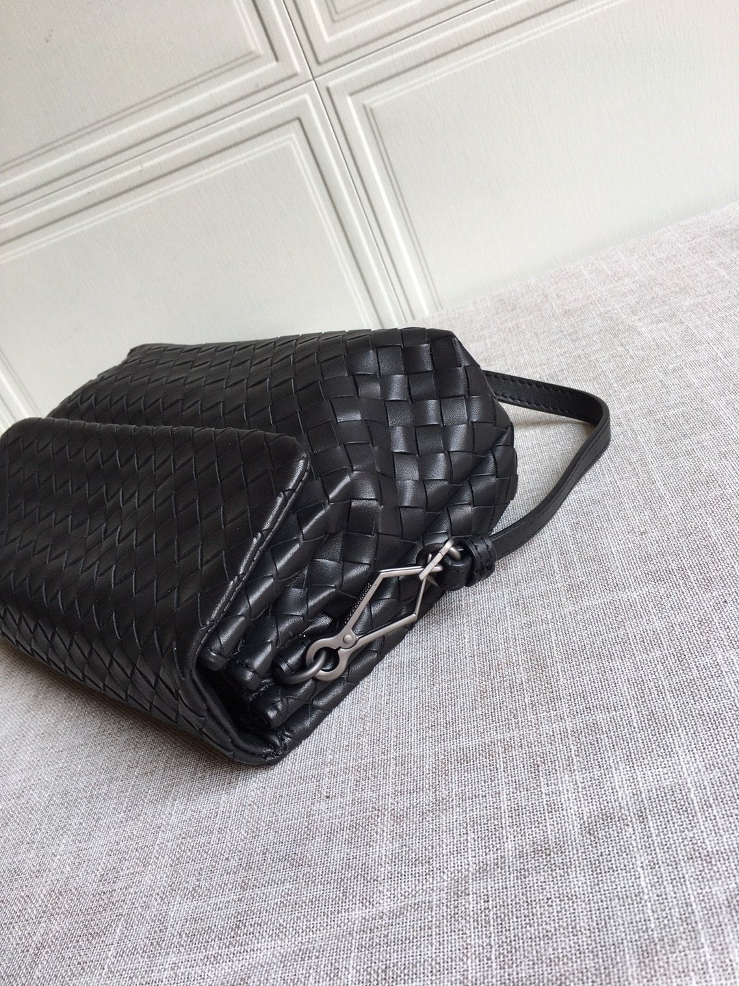 GLAMI Classic Intrecciato Black, For Women, Women’s Bags 8.9in/22.5cm