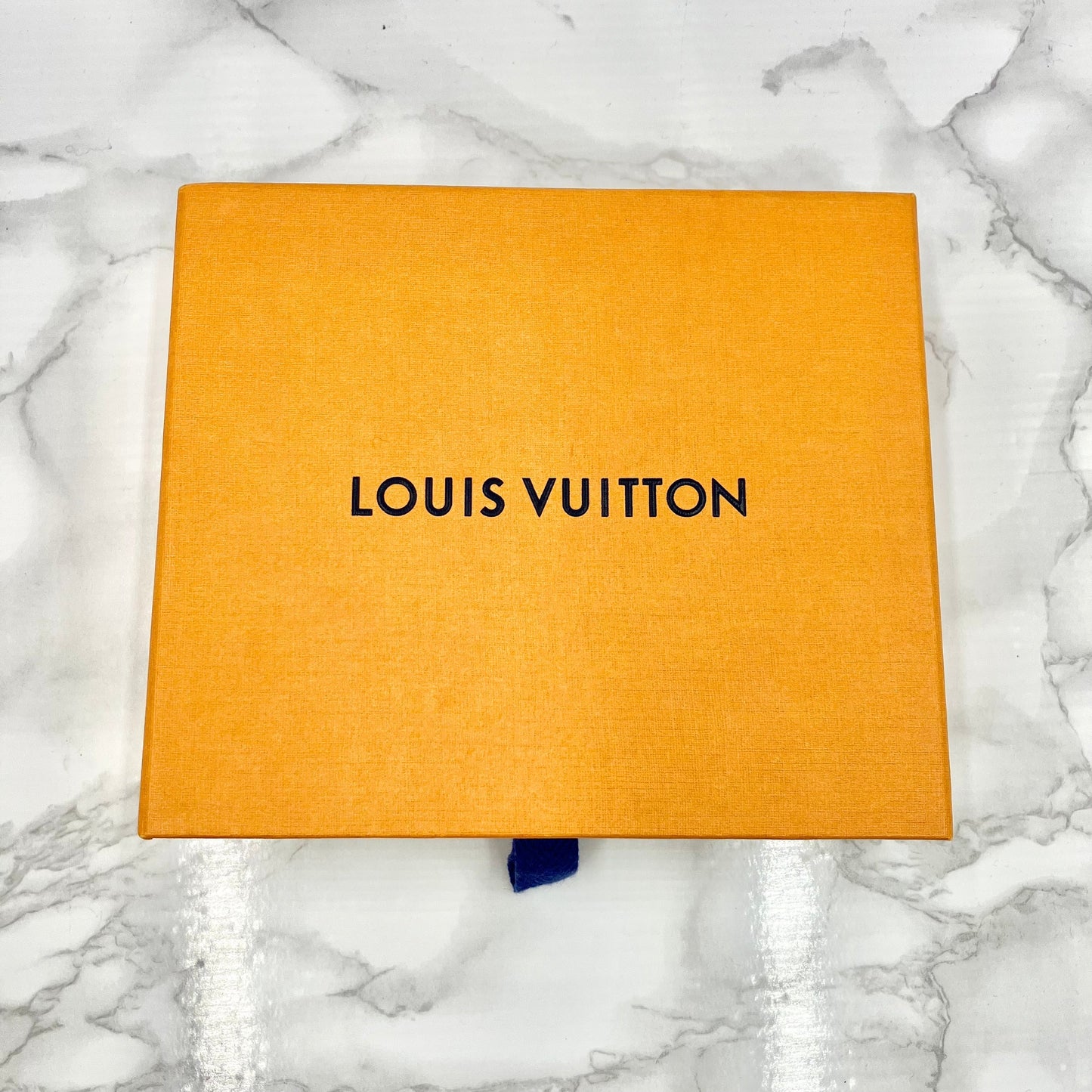 LOUIS VUITTON Monogram Victorine