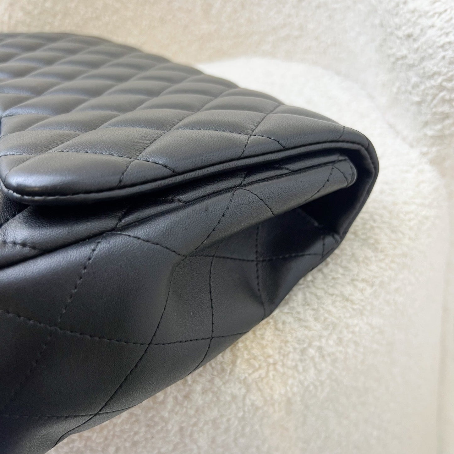 GLM-Jumbo Classic Flap SF in Black Lambskin and GHW
