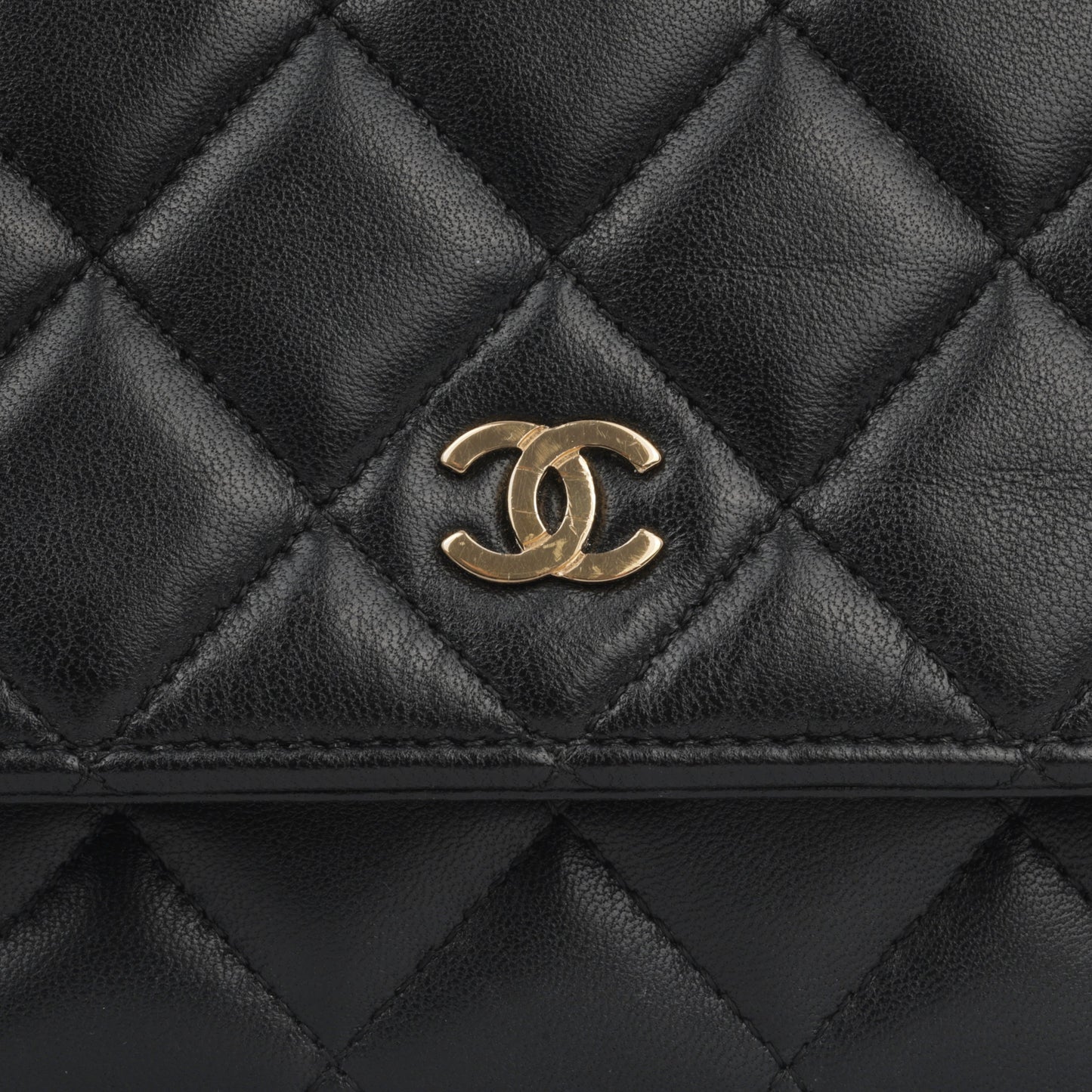 Chanel Classic Wallet on Chain