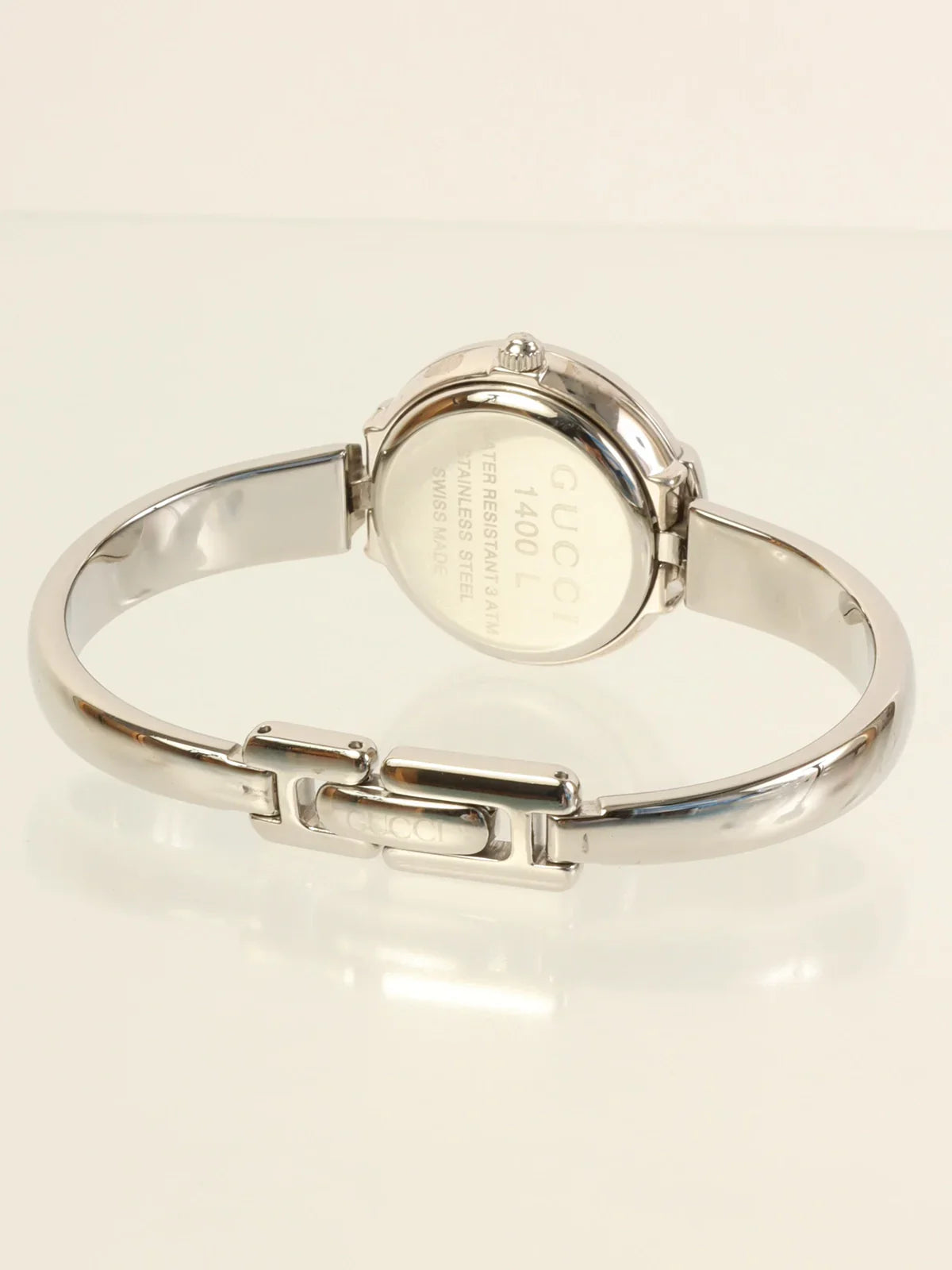 GUCCI Round Face Logo Bangle Watch Silver/Black