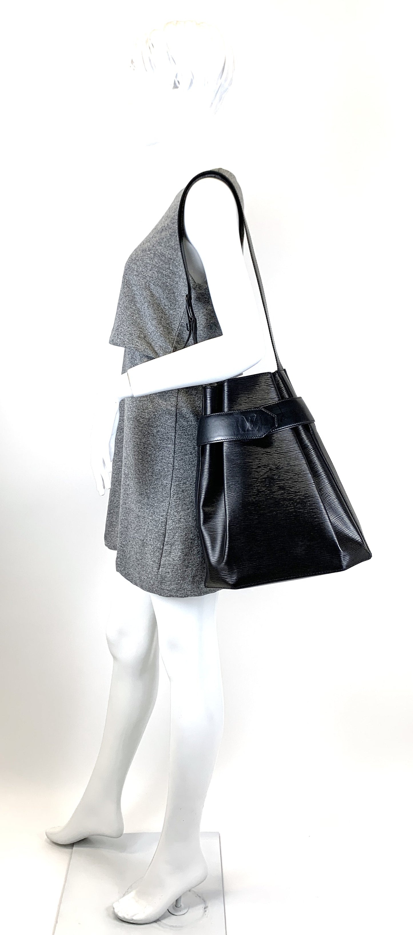 Louis Vuitto Sac d'Epaule GM Black Epi Leather Bag