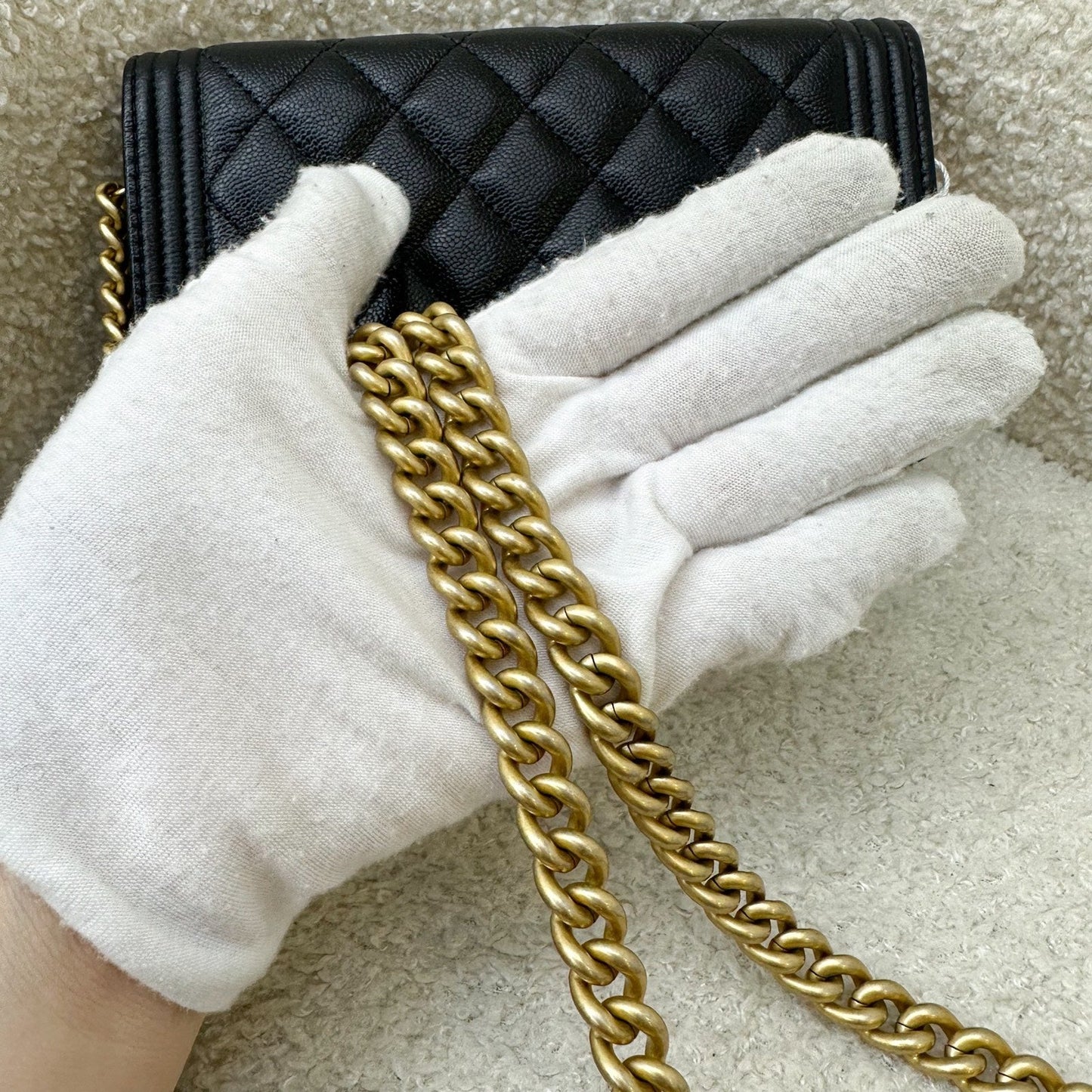 GLM-Boy Clutch on Chain WOC in Black Caviar AGHW