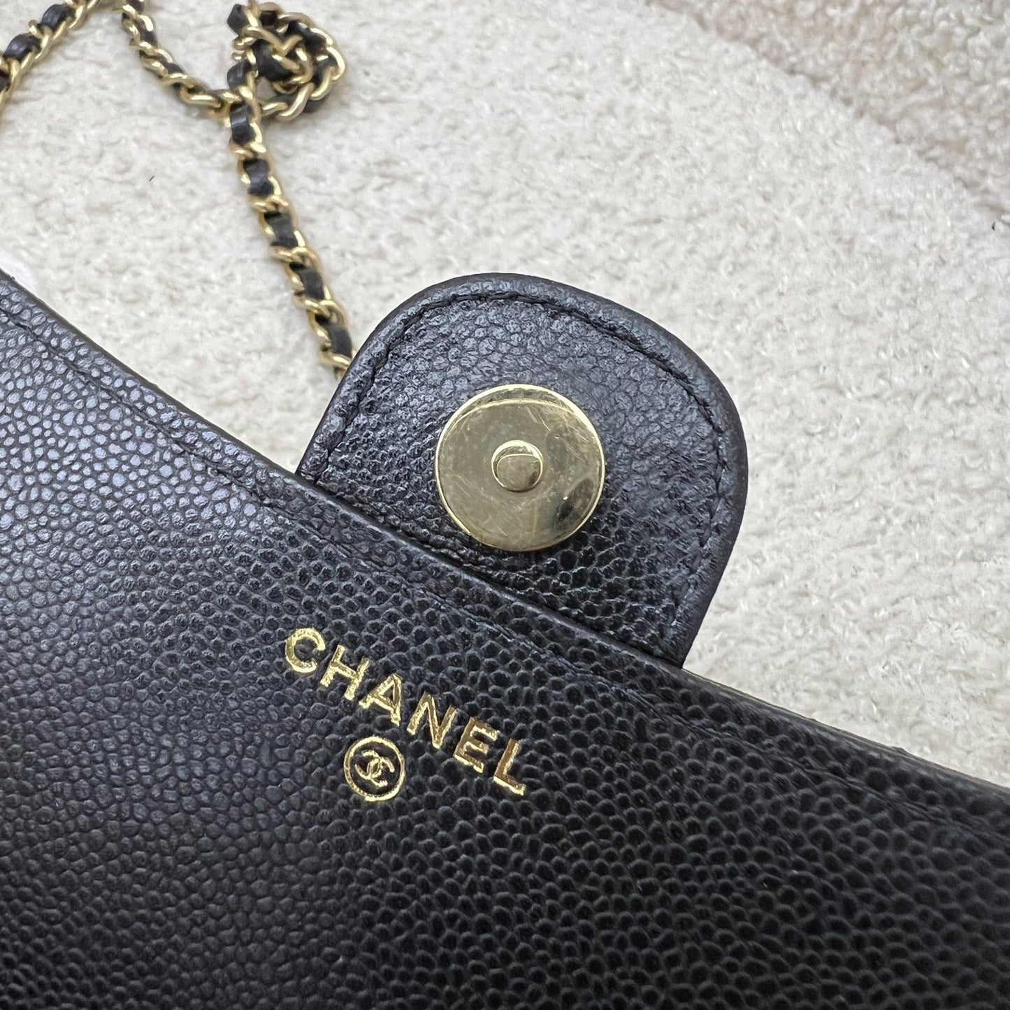 GLM-Phone Holder / Wallet On Chain WOC in Black Caviar and LGHW (Model: AP2096)
