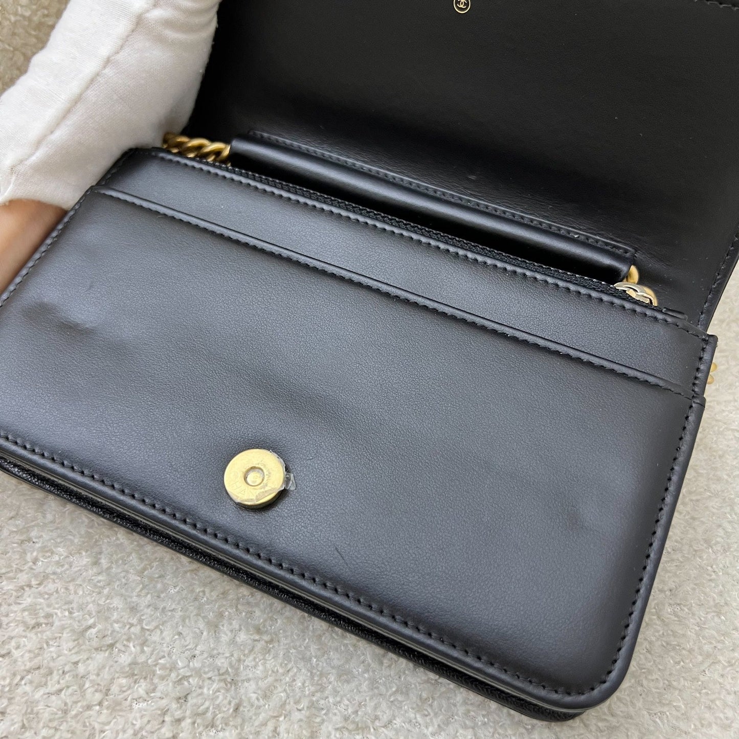 GLM-Chain Around Boy Wallet on Chain WOC in Black Caviar and AGHW