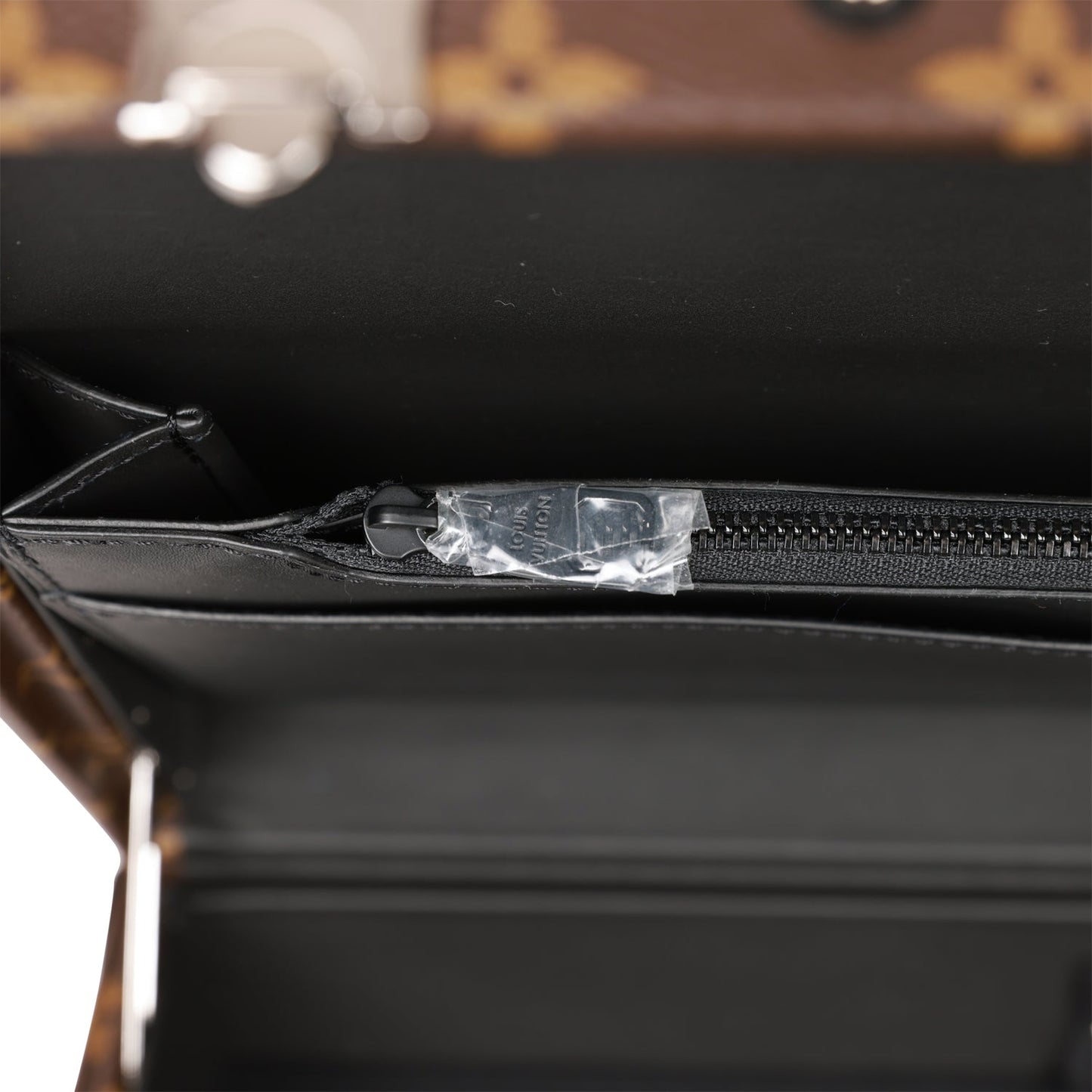 Louis Vuitton x Virgil Abloh Zoooom With Friends Monogram Essential Trunk