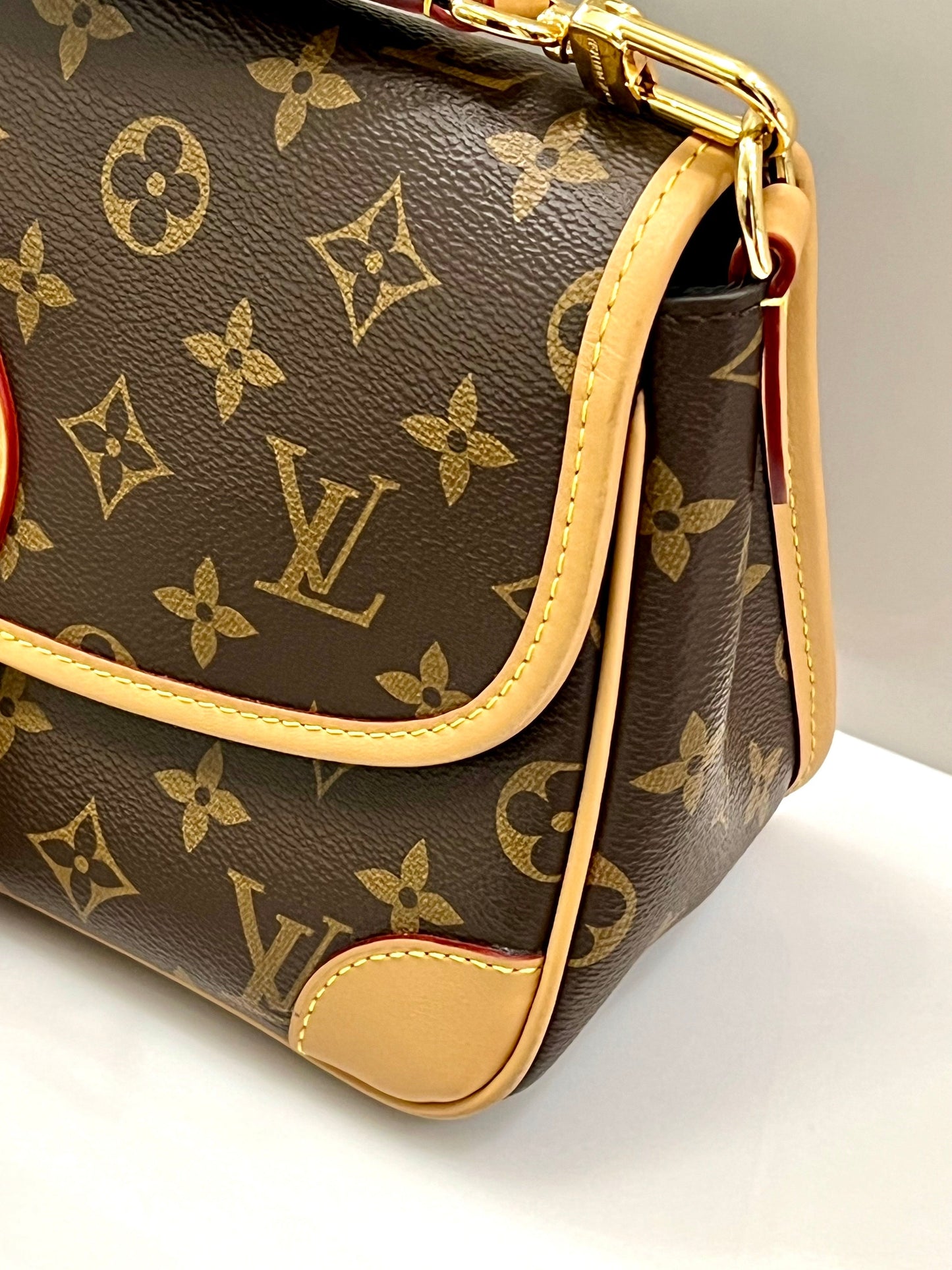 LOUIS VUITTON MONOGRAM DIANE SATCHEL