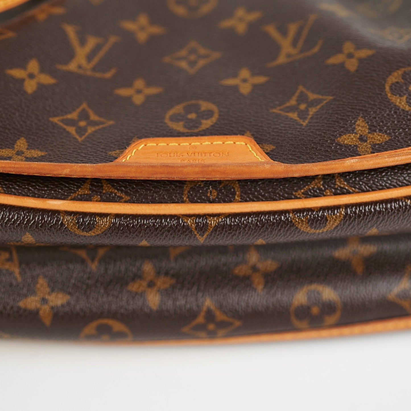 Louis Vuitton Menilmontant MM Monogram