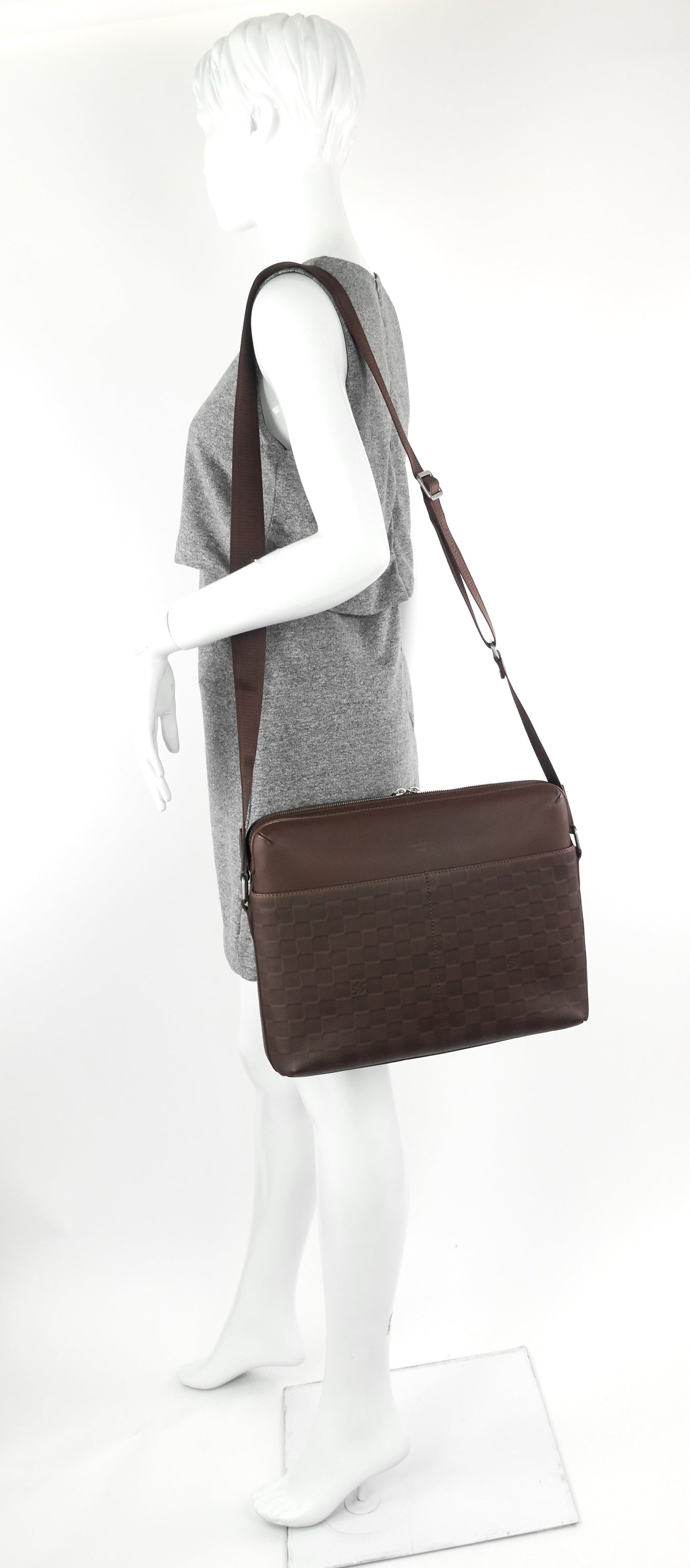 Louis Vuitto Calypso MM Damier Infini Leather Bag