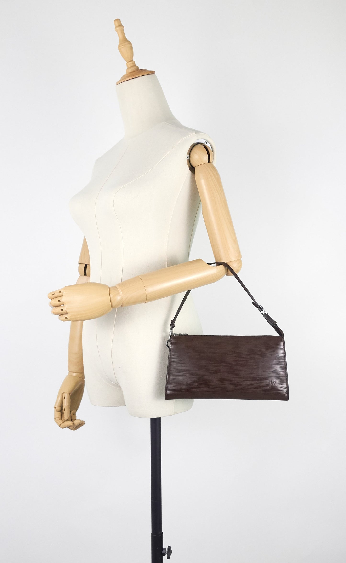 Louis Vuitto Pochette Accessoires Brown Epi Leather Bag