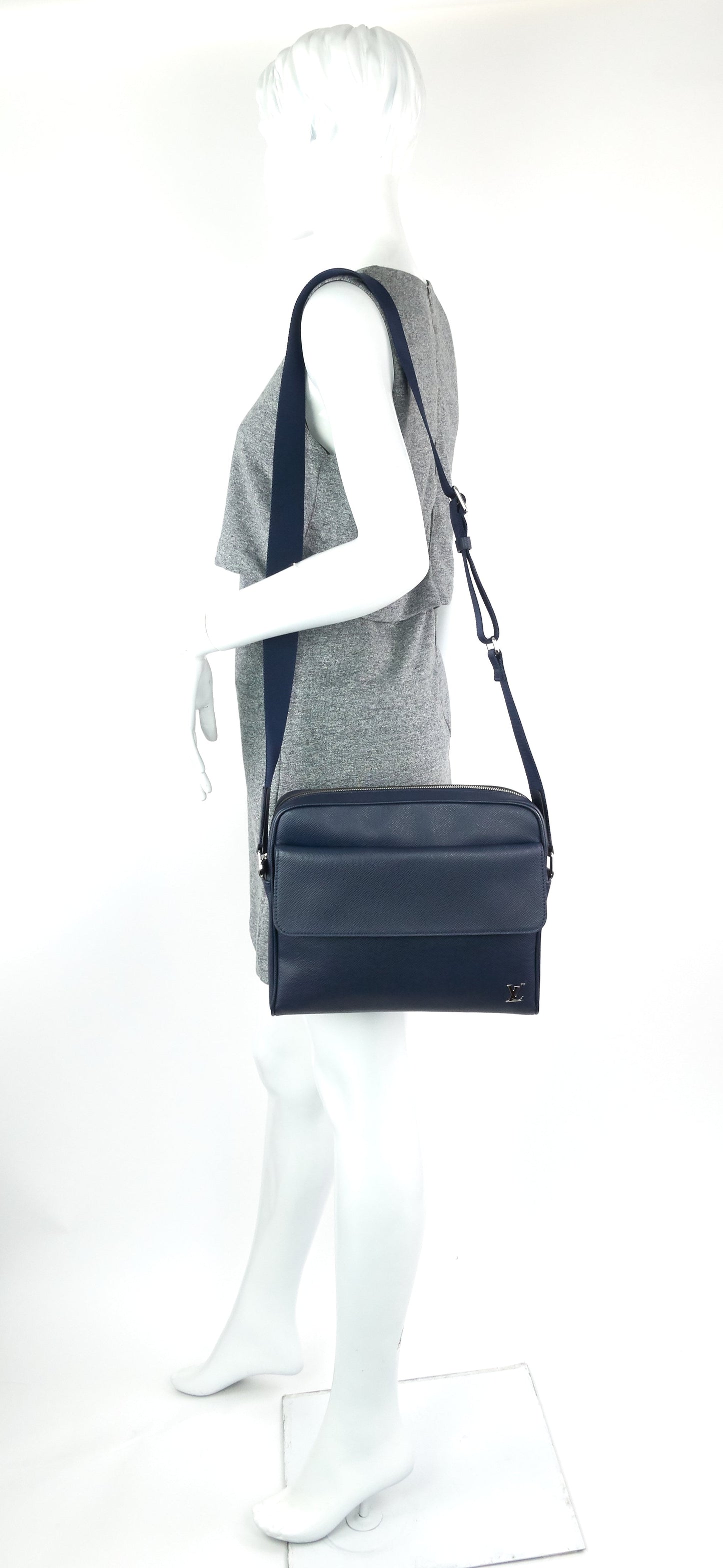 Louis Vuitto Alex PM Taiga Leather Messenger Bag