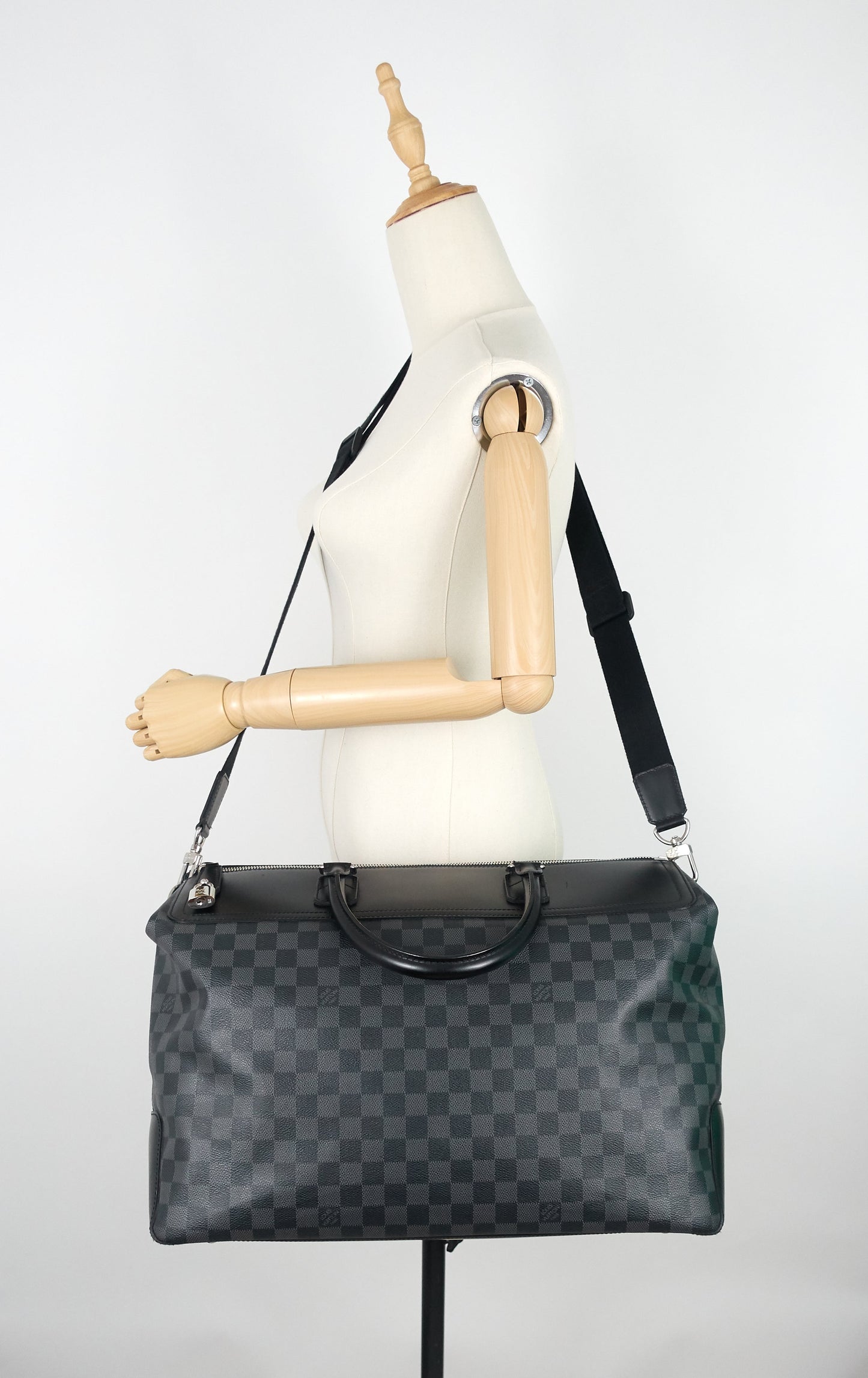 Louis Vuitto Neo Greenwich Damier Graphite Canvas Bag