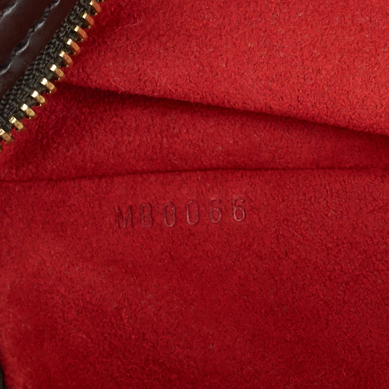 Louis Vuitto Uzes Damier Ebene Canvas Bag