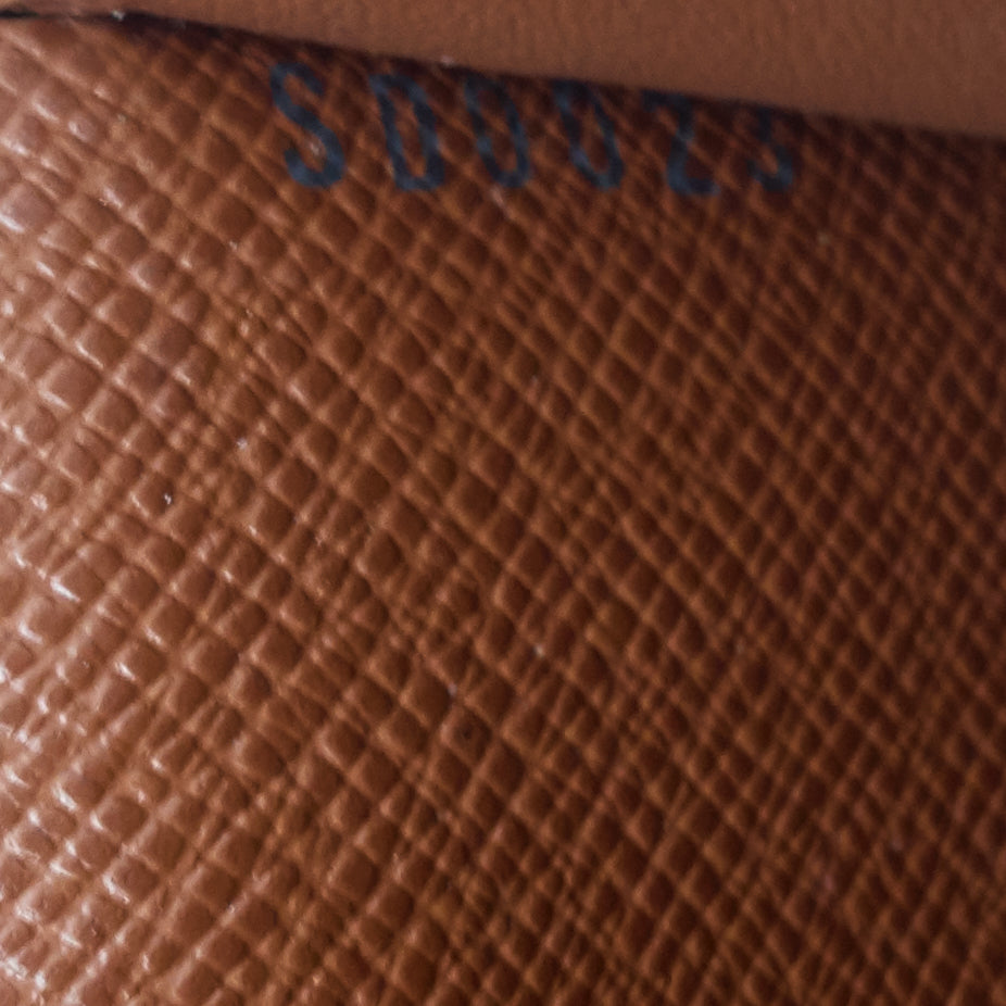 Louis Vuitto Elise Monogram Canvas Wallet