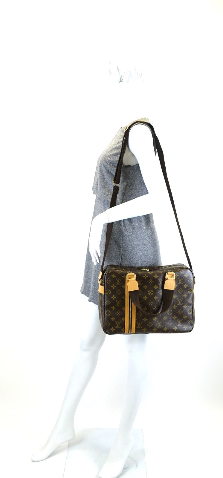 Louis Vuitto Sac Bosphore Monogram Canvas Messenger Bag