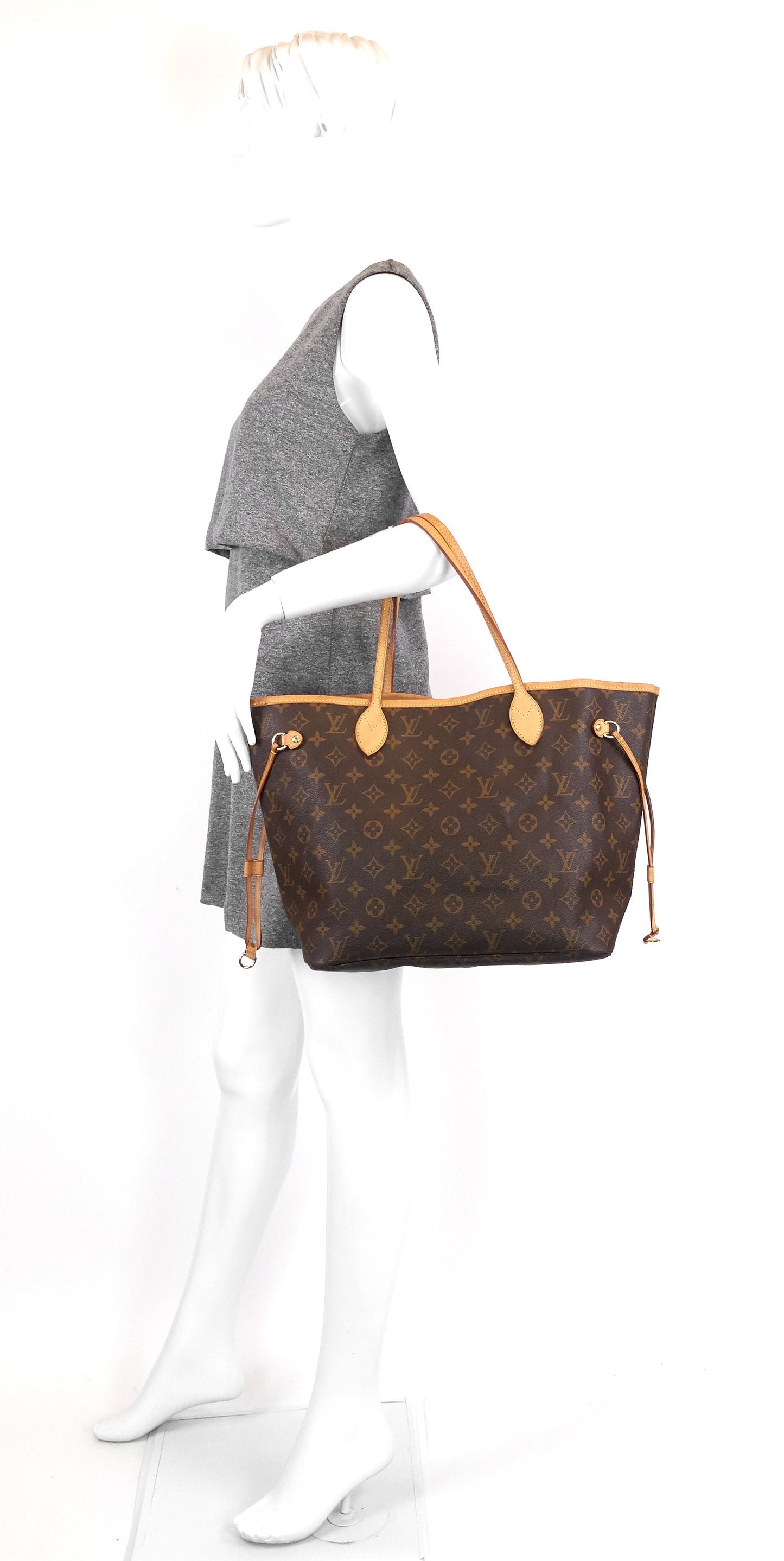 Louis Vuitto Neverfull MM Monogram Canvas Bag