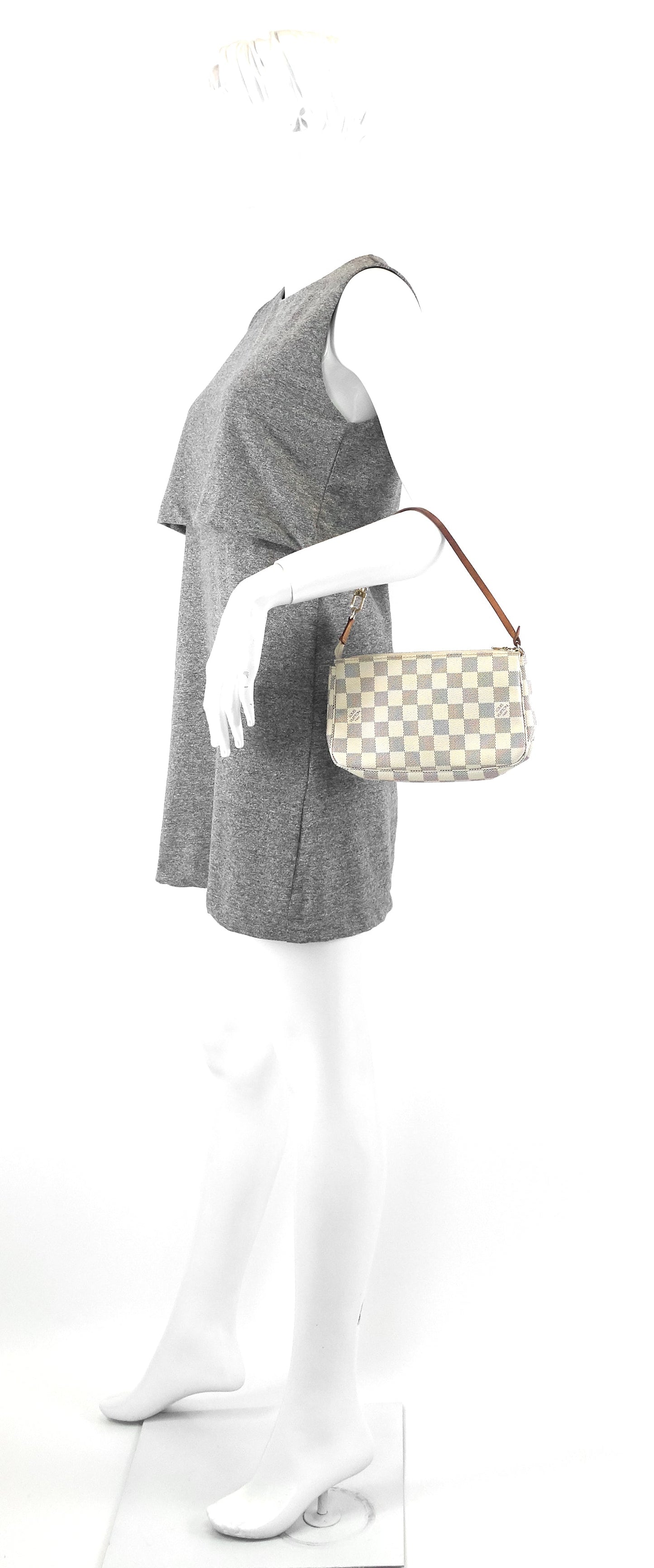 Louis Vuitto Pochette Accessoires Damier Azur Canvas Bag