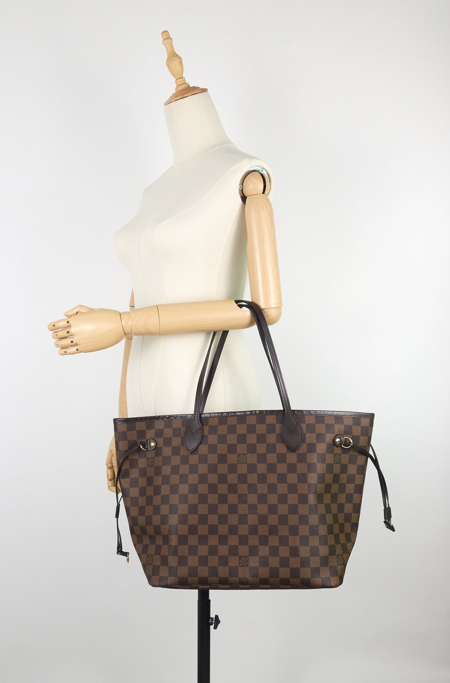 Louis Vuitto Neverfull MM Damier Ebene Canvas Bag with Pouch