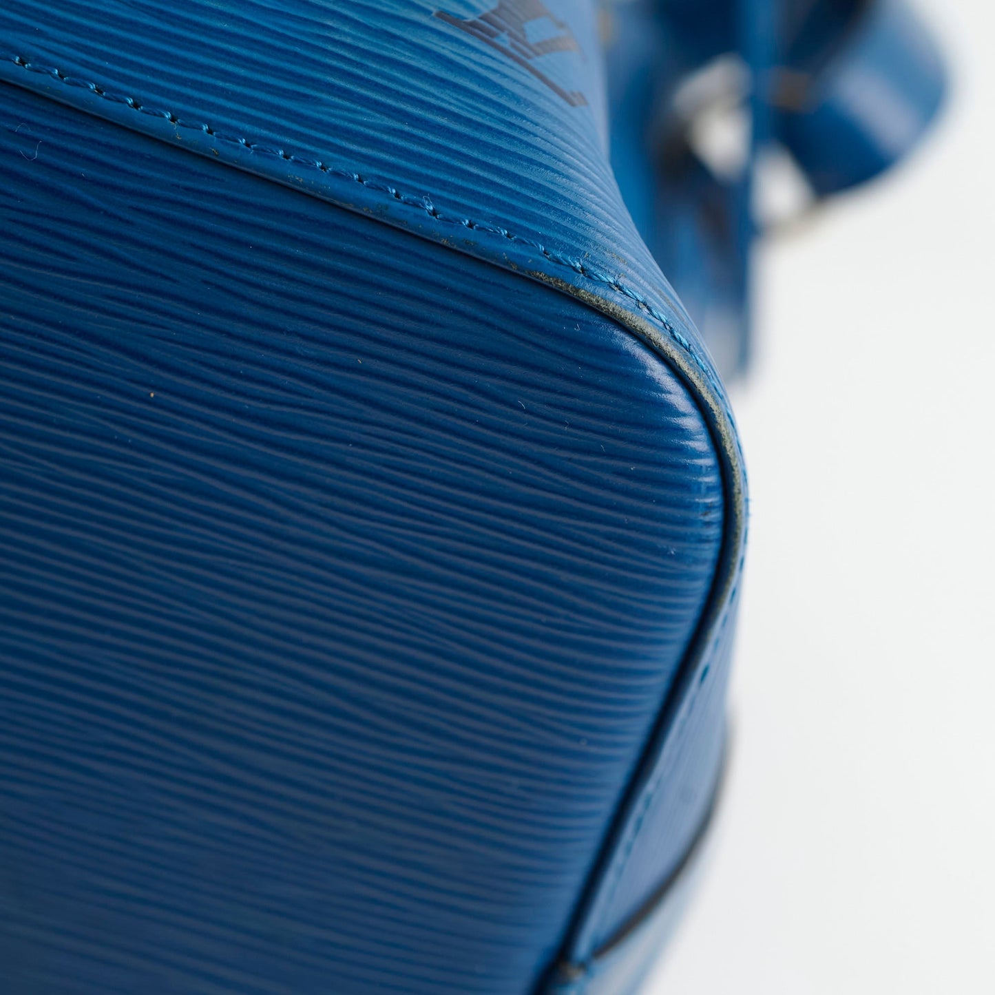 Louis Vuitton Neo Noe Epi Blue