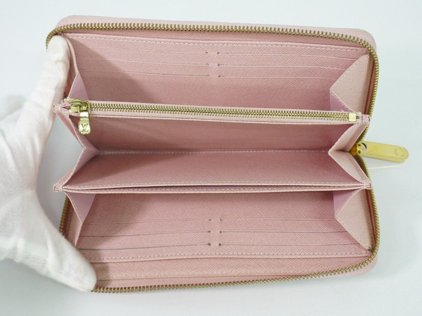 Louis Vuitton Portefeuille Zippy Canvas Wallet