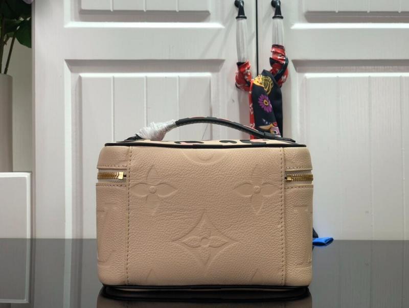SAMC - LOV Bags - 2197