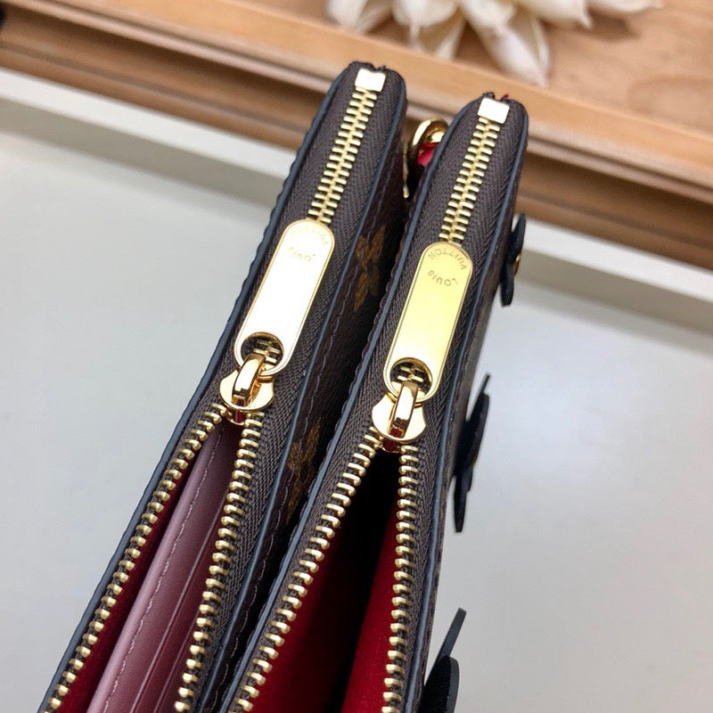 LOV2 Bags - Luxurious Bags 2040