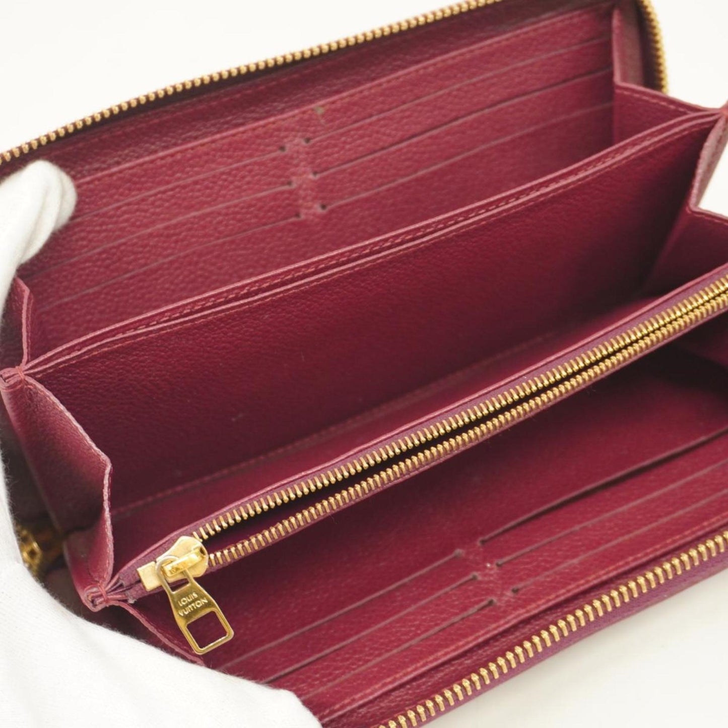 Louis Vuitton Zippy Wallet Leather Wallet ()