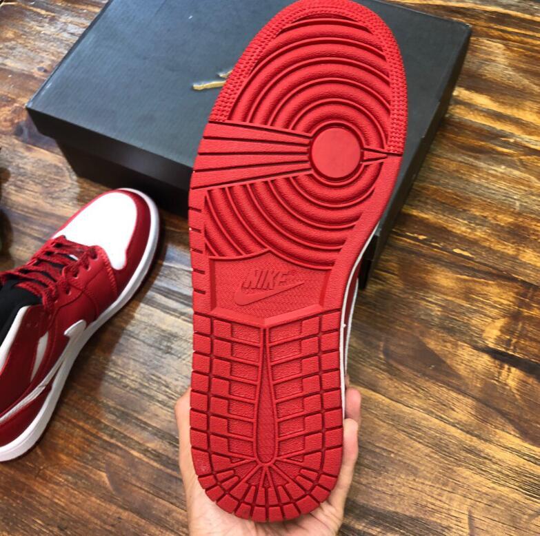 SAMC - NKE Shoes - 1861