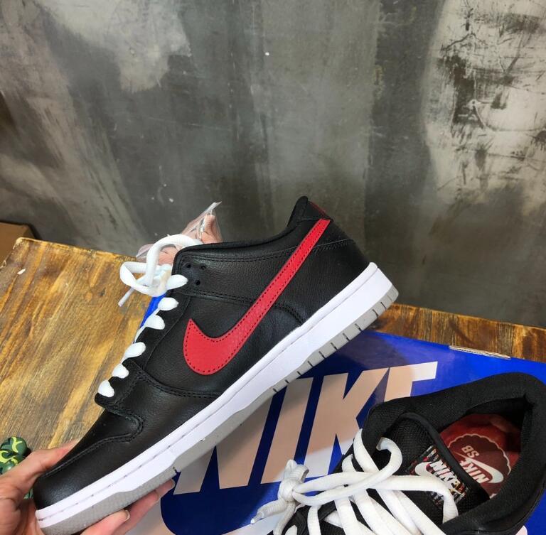 SAMC - NKE Shoes - 1742