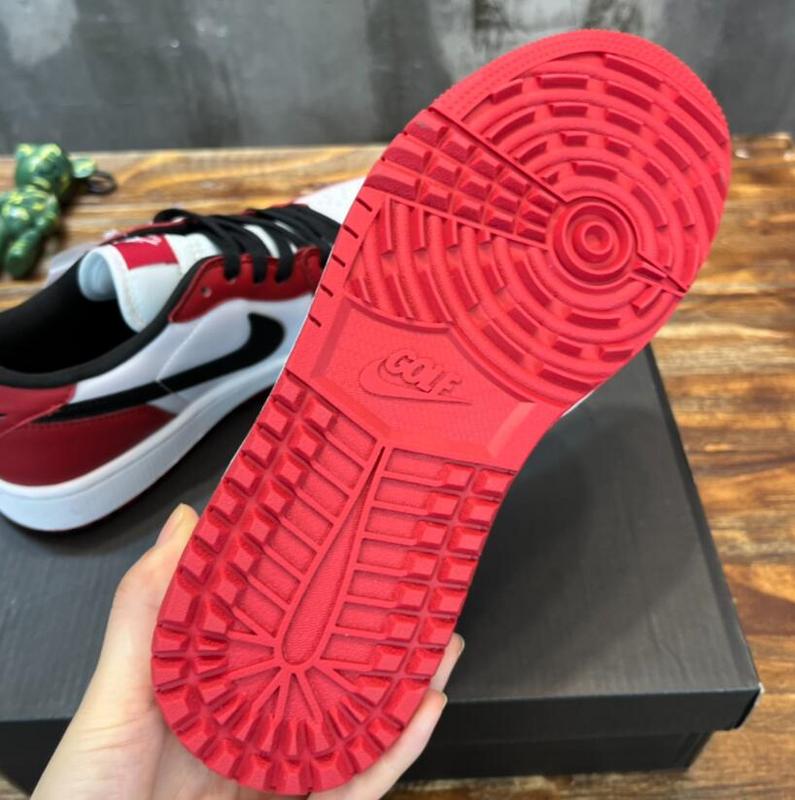 SAMC - NKE Shoes - 875
