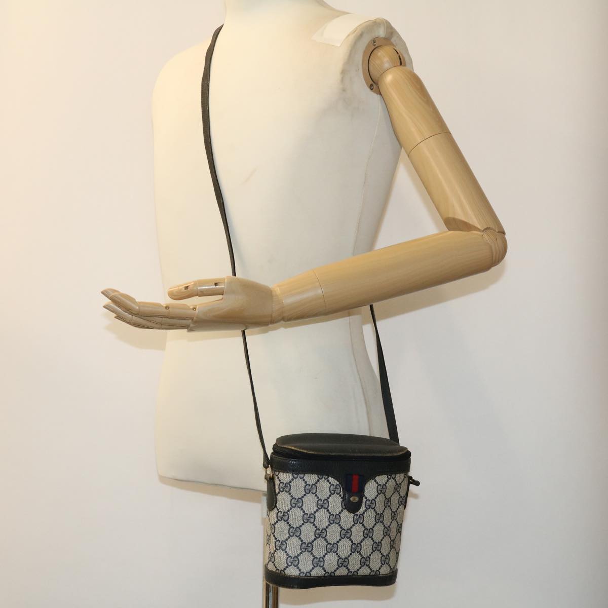 GUCCI Sherry Line GG Canvas Waist Bag PVC Leather Beige Navy Red am3111