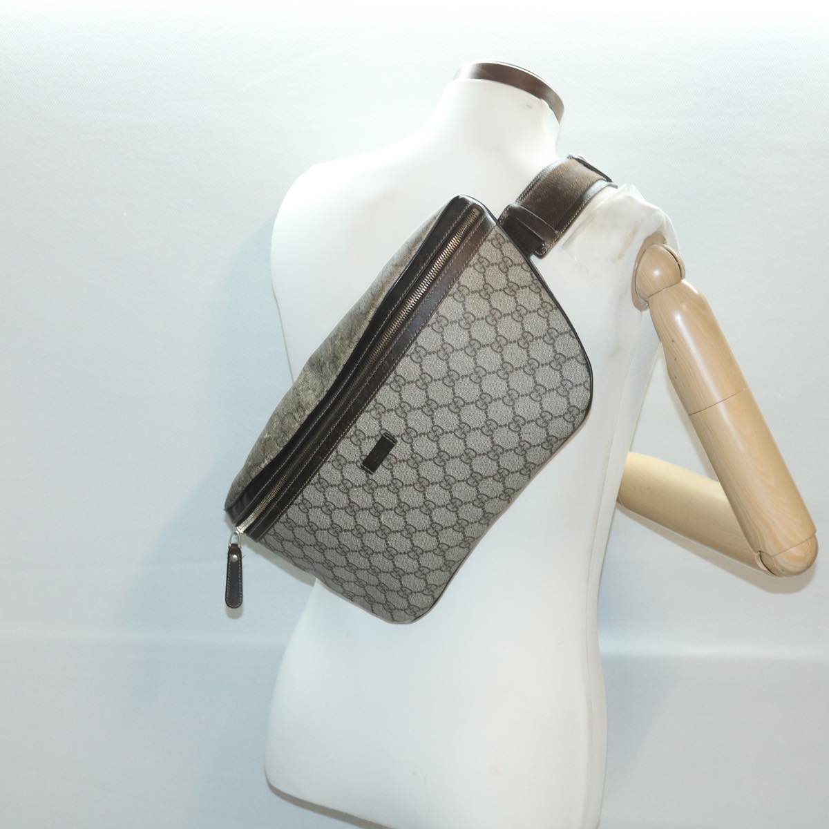 GUCCI GG Canvas Waist Bag PVC Leather Beige 211110 am3994