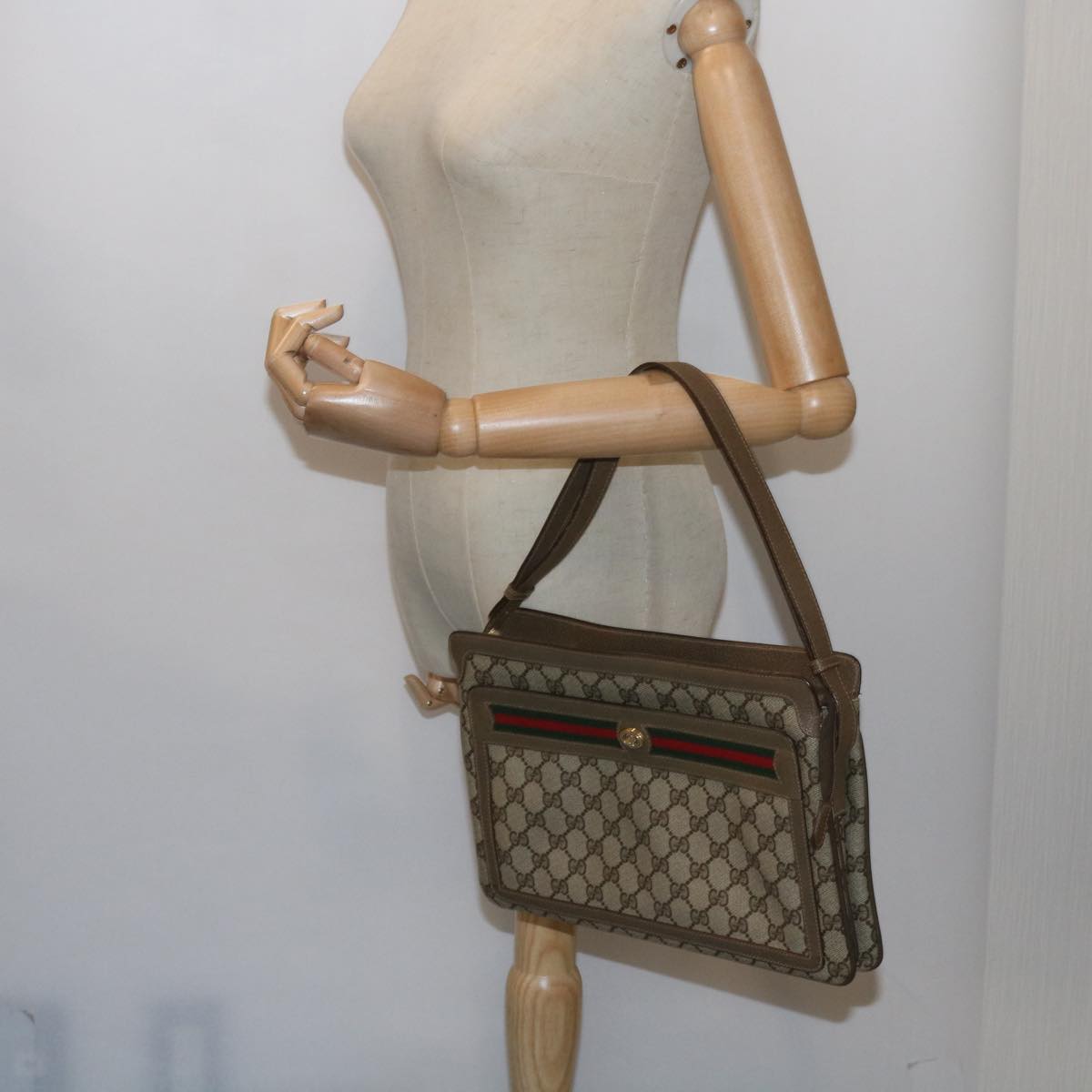 GUCCI GG Supreme Web Sherry Line Shoulder Bag Beige Red 41 02 090 am5260