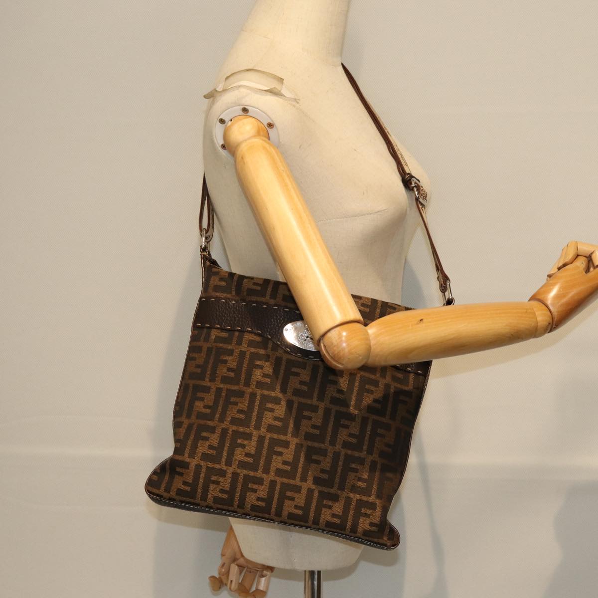 FENDI Zucca Canvas Shoulder Bag Black Brown am6285